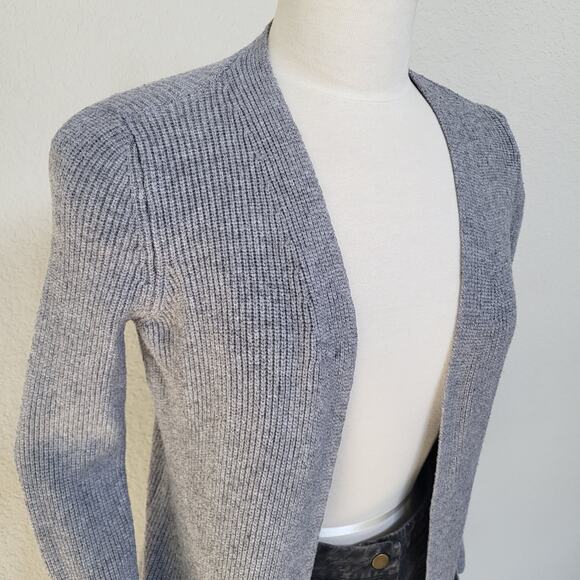 Cyrus Gray Long Cardigan Sweater Womens XS Pockets Casual Minimalist Layering - Picture 6 of 9